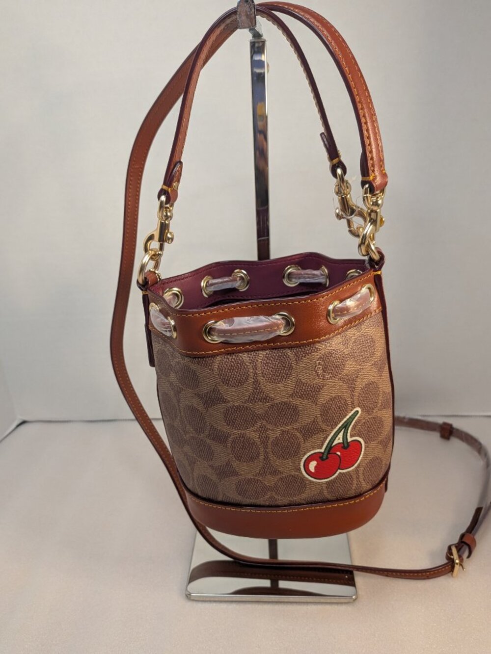 NWT Mini Bucket Bag In Signature Canvas With Sticker Print (CW300) - Picture 8 of 13